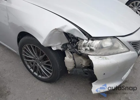 2013 Lexus Es 350 z USA, uszkodzony, nr VIN JTHBK1GG3D2038830